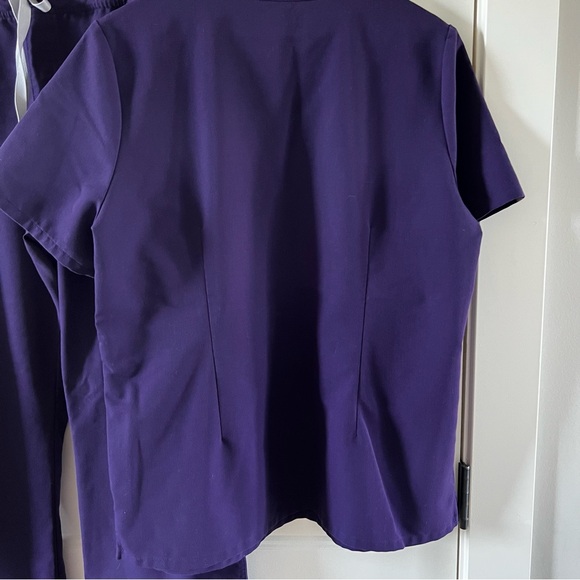 Figs Scrub Set in Deep Purple - Picture 6 of 9